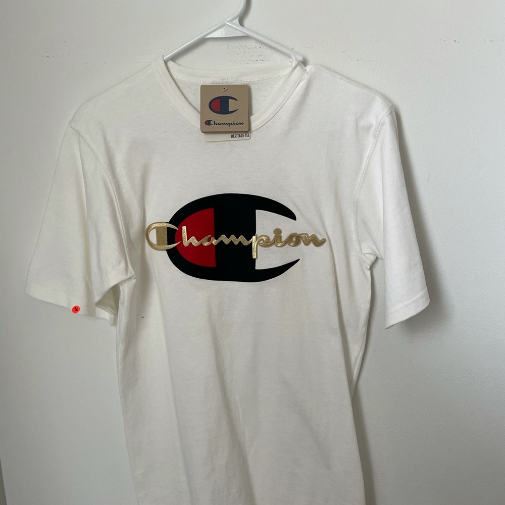 White champion t shirt